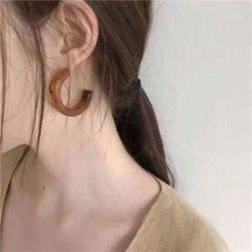 传奇二代挂机无限元宝下载